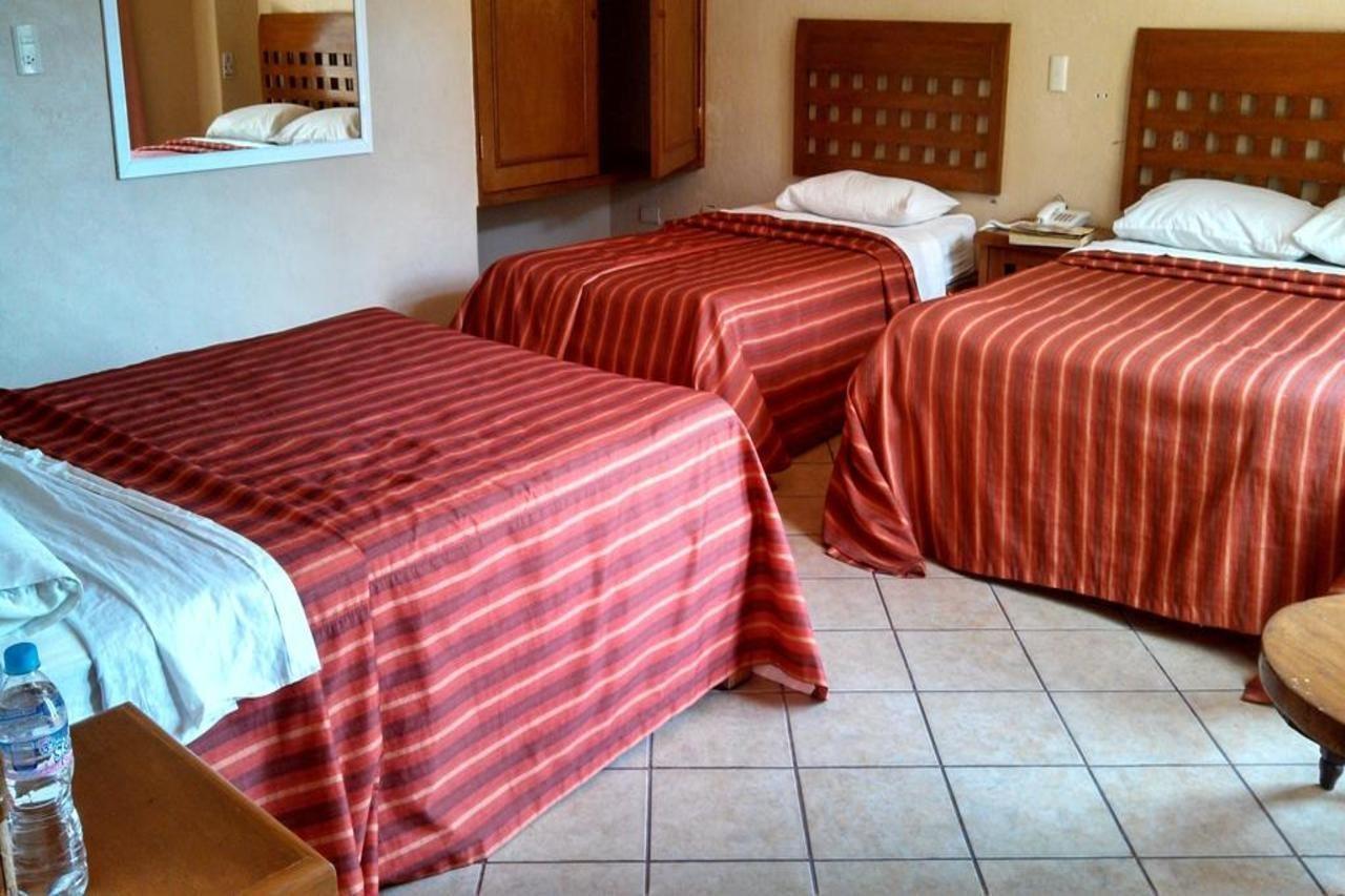 Hotel Real Santa Maria Cuernavaca Bagian luar foto