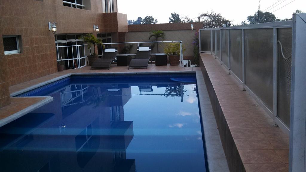 Hotel Real Santa Maria Cuernavaca Bagian luar foto